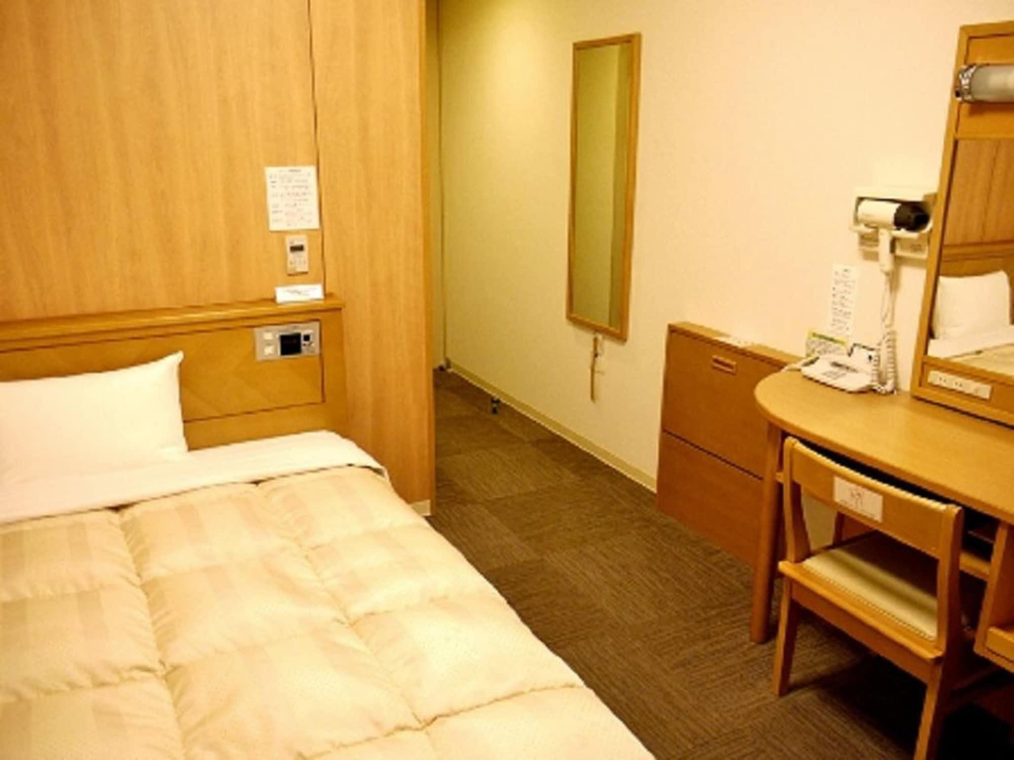 Hotel Route-Inn Tomakomai Ekimae Exterior photo